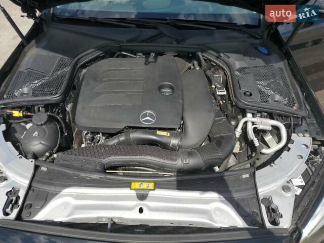 Черный Мерседес Ц-Класс, объемом двигателя 1.99 л и пробегом 72 тыс. км за 10300 $, фото 10 на Automoto.ua