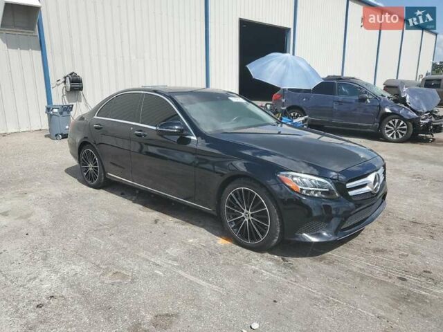 Черный Мерседес Ц-Класс, объемом двигателя 1.99 л и пробегом 72 тыс. км за 10300 $, фото 3 на Automoto.ua