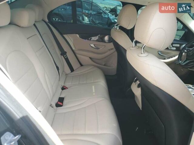 Черный Мерседес Ц-Класс, объемом двигателя 1.99 л и пробегом 72 тыс. км за 10300 $, фото 9 на Automoto.ua