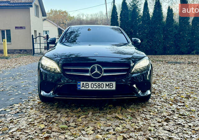Черный Мерседес Ц-Класс, объемом двигателя 1.95 л и пробегом 67 тыс. км за 32800 $, фото 3 на Automoto.ua