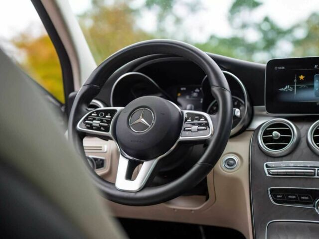 Чорний Мерседес Ц-Клас, об'ємом двигуна 2 л та пробігом 35 тис. км за 7300 $, фото 9 на Automoto.ua