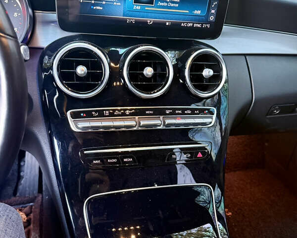 Черный Мерседес Ц-Класс, объемом двигателя 1.95 л и пробегом 67 тыс. км за 32800 $, фото 40 на Automoto.ua