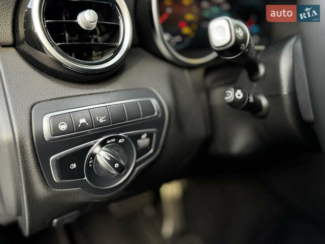 Черный Мерседес Ц-Класс, объемом двигателя 1.99 л и пробегом 48 тыс. км за 35000 $, фото 51 на Automoto.ua