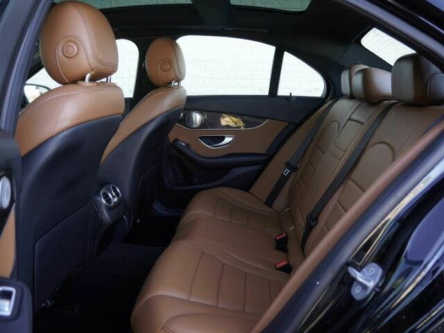 Черный Мерседес Ц-Класс, объемом двигателя 2 л и пробегом 21 тыс. км за 10800 $, фото 11 на Automoto.ua