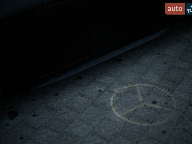 Чорний Мерседес Ц-Клас, об'ємом двигуна 2 л та пробігом 39 тис. км за 48000 $, фото 31 на Automoto.ua