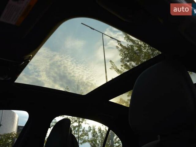 Чорний Мерседес Ц-Клас, об'ємом двигуна 1.99 л та пробігом 34 тис. км за 69999 $, фото 80 на Automoto.ua