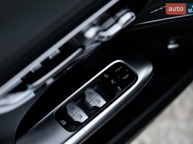 Чорний Мерседес Ц-Клас, об'ємом двигуна 2 л та пробігом 39 тис. км за 48000 $, фото 57 на Automoto.ua