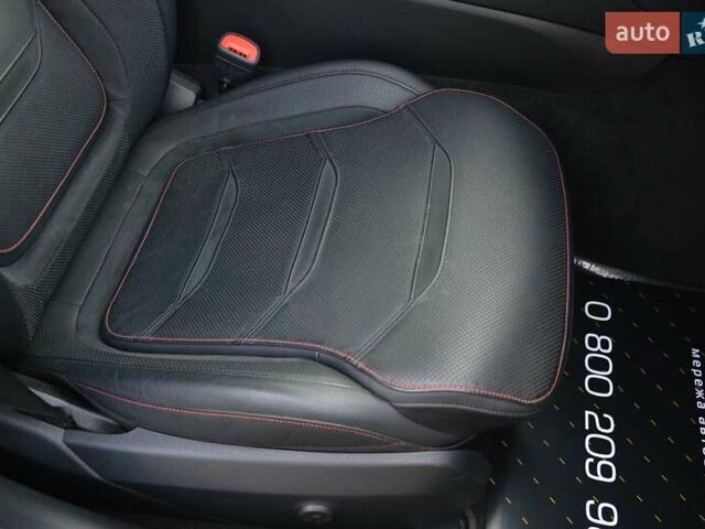 Чорний Мерседес Ц-Клас, об'ємом двигуна 1.99 л та пробігом 34 тис. км за 69999 $, фото 83 на Automoto.ua