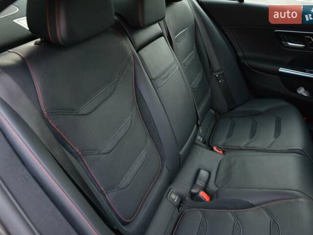 Чорний Мерседес Ц-Клас, об'ємом двигуна 1.99 л та пробігом 34 тис. км за 69999 $, фото 84 на Automoto.ua