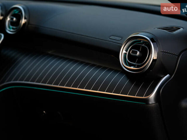 Чорний Мерседес Ц-Клас, об'ємом двигуна 2 л та пробігом 39 тис. км за 48000 $, фото 59 на Automoto.ua