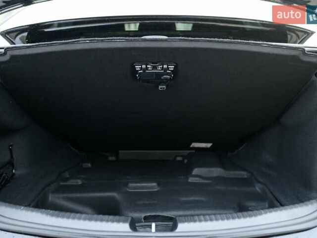 Чорний Мерседес Ц-Клас, об'ємом двигуна 2 л та пробігом 39 тис. км за 48000 $, фото 46 на Automoto.ua