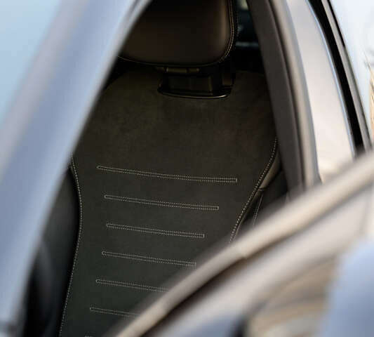 Чорний Мерседес Ц-Клас, об'ємом двигуна 2 л та пробігом 39 тис. км за 48000 $, фото 44 на Automoto.ua