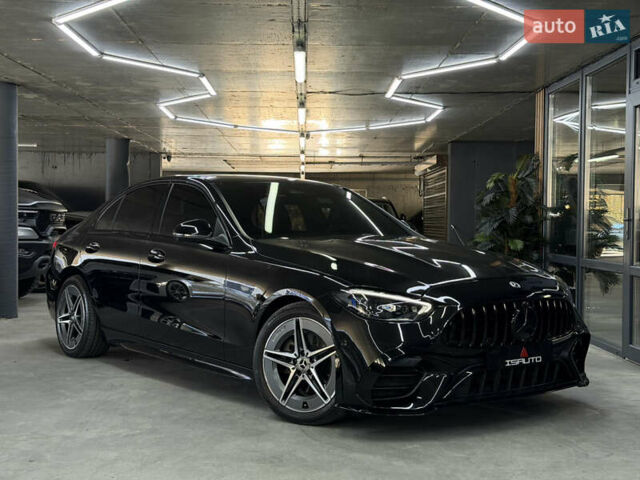 Черный Мерседес Ц-Класс, объемом двигателя 2 л и пробегом 26 тыс. км за 55000 $, фото 1 на Automoto.ua