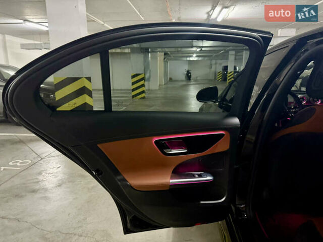 Черный Мерседес Ц-Класс, объемом двигателя 1.99 л и пробегом 10 тыс. км за 59000 $, фото 12 на Automoto.ua