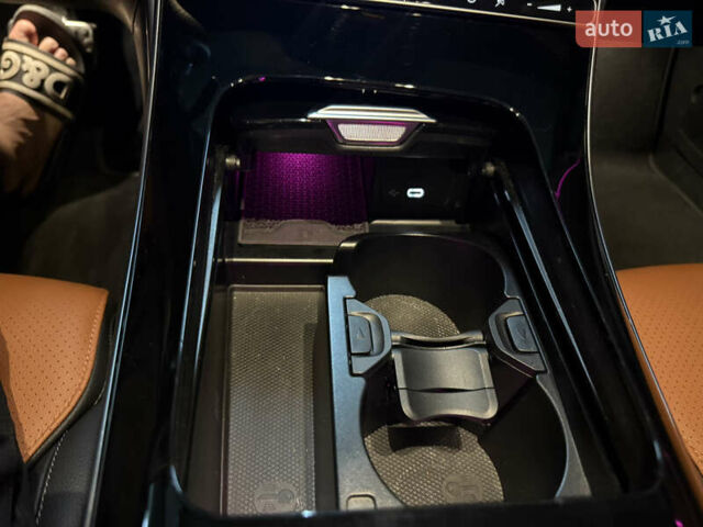 Черный Мерседес Ц-Класс, объемом двигателя 1.99 л и пробегом 10 тыс. км за 59000 $, фото 21 на Automoto.ua