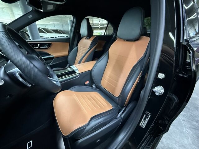 Черный Мерседес Ц-Класс, объемом двигателя 1.5 л и пробегом 14 тыс. км за 56000 $, фото 16 на Automoto.ua