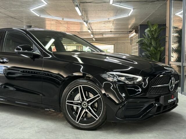 Черный Мерседес Ц-Класс, объемом двигателя 1.5 л и пробегом 14 тыс. км за 56000 $, фото 3 на Automoto.ua