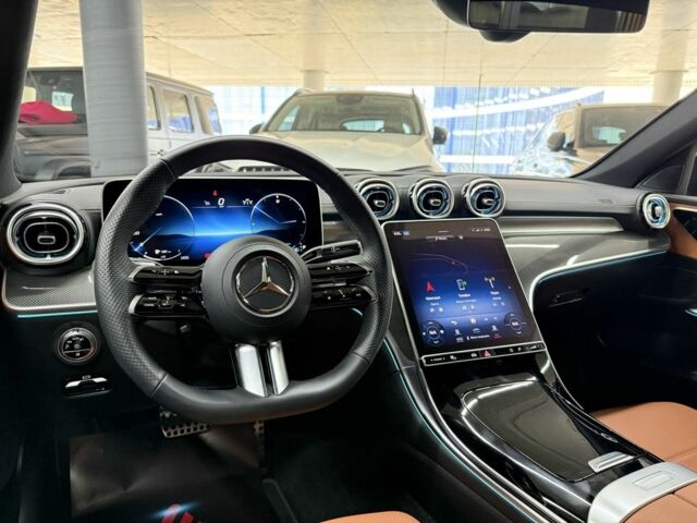 Черный Мерседес Ц-Класс, объемом двигателя 1.5 л и пробегом 14 тыс. км за 56000 $, фото 20 на Automoto.ua