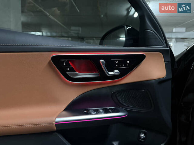 Черный Мерседес Ц-Класс, объемом двигателя 1.99 л и пробегом 12 тыс. км за 58000 $, фото 10 на Automoto.ua