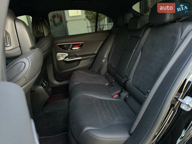 Чорний Мерседес Ц-Клас, об'ємом двигуна 2 л та пробігом 6 тис. км за 79900 $, фото 36 на Automoto.ua