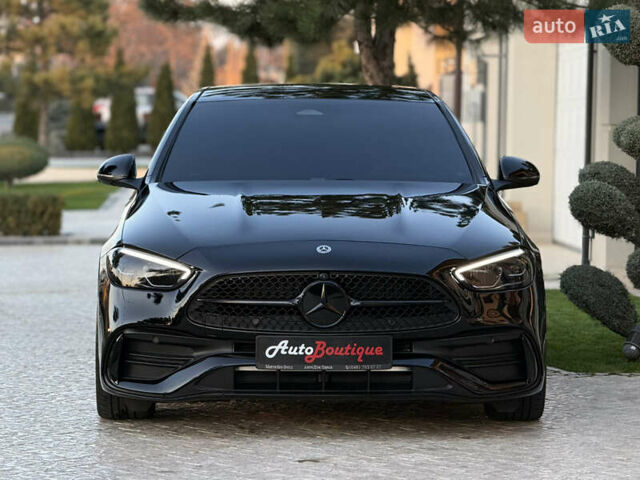 Чорний Мерседес Ц-Клас, об'ємом двигуна 2 л та пробігом 6 тис. км за 79900 $, фото 2 на Automoto.ua
