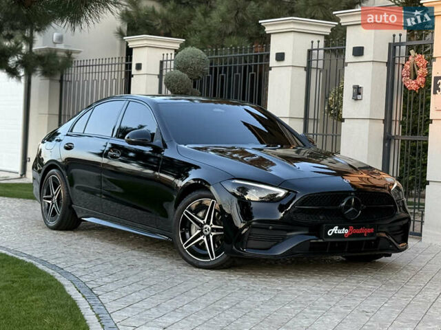 Чорний Мерседес Ц-Клас, об'ємом двигуна 2 л та пробігом 6 тис. км за 79900 $, фото 27 на Automoto.ua