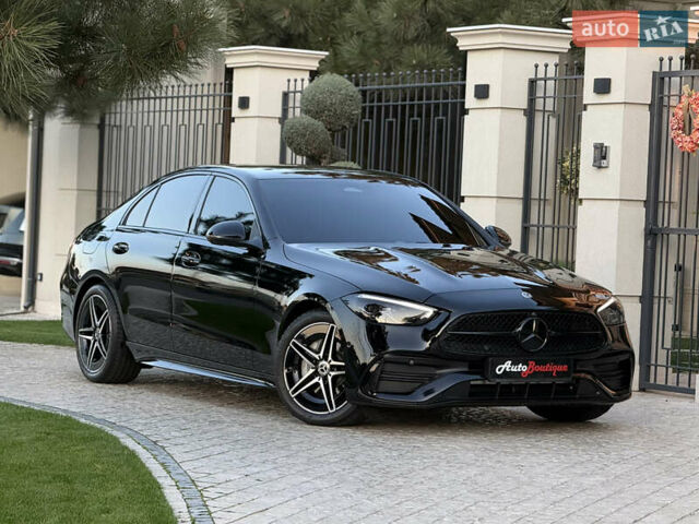 Чорний Мерседес Ц-Клас, об'ємом двигуна 2 л та пробігом 6 тис. км за 79900 $, фото 24 на Automoto.ua