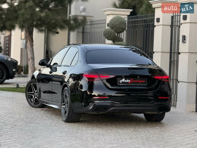 Чорний Мерседес Ц-Клас, об'ємом двигуна 2 л та пробігом 6 тис. км за 79900 $, фото 12 на Automoto.ua