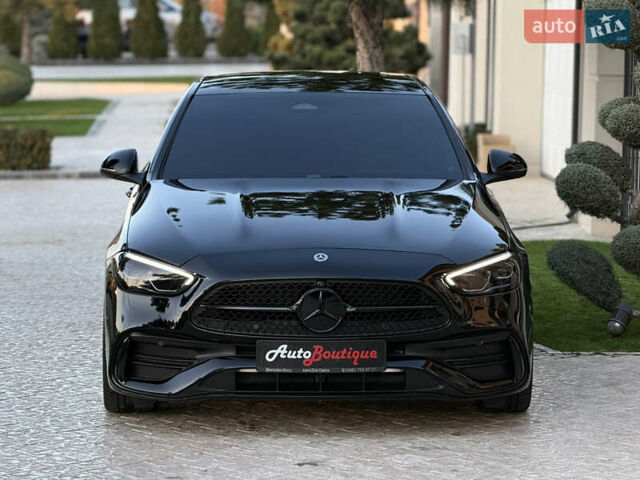 Чорний Мерседес Ц-Клас, об'ємом двигуна 2 л та пробігом 6 тис. км за 79900 $, фото 1 на Automoto.ua