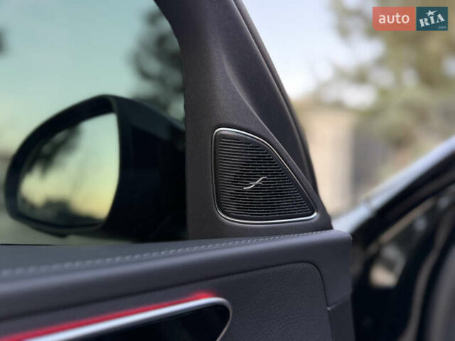 Чорний Мерседес Ц-Клас, об'ємом двигуна 2 л та пробігом 6 тис. км за 79900 $, фото 31 на Automoto.ua