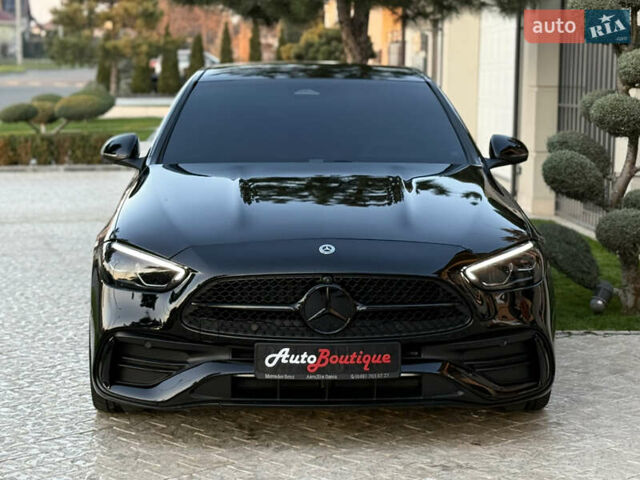 Чорний Мерседес Ц-Клас, об'ємом двигуна 2 л та пробігом 6 тис. км за 79900 $, фото 3 на Automoto.ua