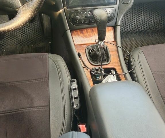 Чорний Мерседес Ц-Клас, об'ємом двигуна 2.1 л та пробігом 500 тис. км за 3950 $, фото 6 на Automoto.ua