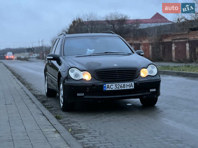 Чорний Мерседес Ц-Клас, об'ємом двигуна 2.69 л та пробігом 360 тис. км за 3750 $, фото 10 на Automoto.ua