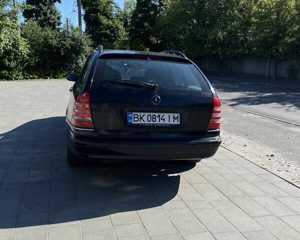 Чорний Мерседес Ц-Клас, об'ємом двигуна 1.8 л та пробігом 250 тис. км за 4000 $, фото 32 на Automoto.ua