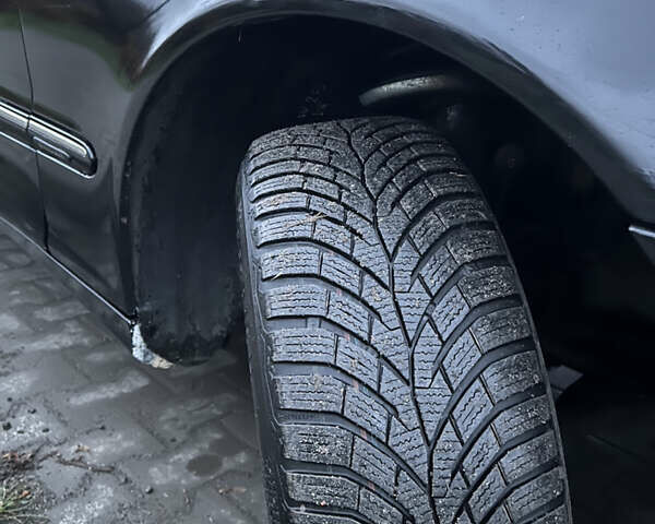 Чорний Мерседес Ц-Клас, об'ємом двигуна 2.69 л та пробігом 360 тис. км за 3750 $, фото 26 на Automoto.ua