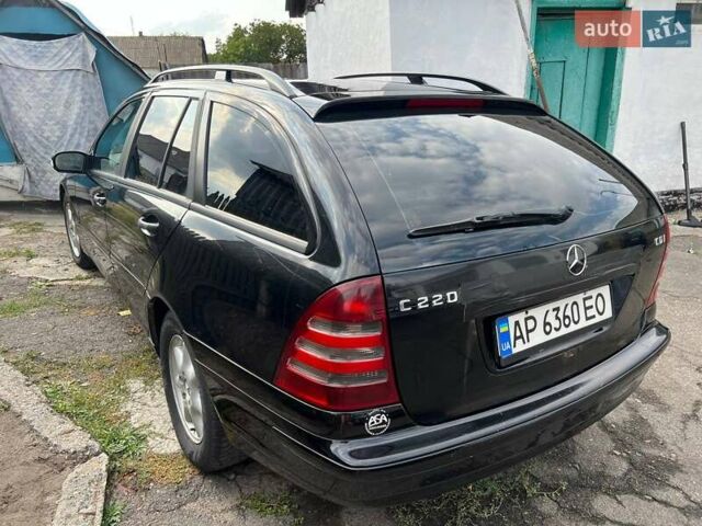 Чорний Мерседес Ц-Клас, об'ємом двигуна 2.2 л та пробігом 399 тис. км за 3000 $, фото 3 на Automoto.ua