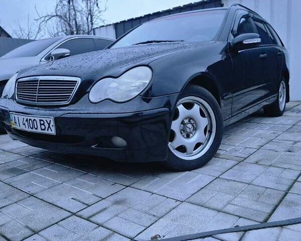 Черный Мерседес Ц-Класс, объемом двигателя 1.8 л и пробегом 355 тыс. км за 4000 $, фото 1 на Automoto.ua