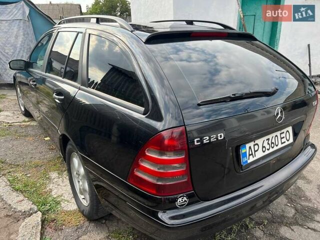 Чорний Мерседес Ц-Клас, об'ємом двигуна 2.2 л та пробігом 399 тис. км за 3000 $, фото 4 на Automoto.ua