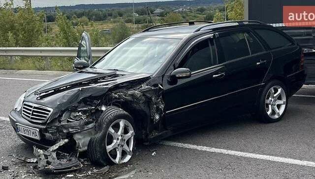 Чорний Мерседес Ц-Клас, об'ємом двигуна 2.15 л та пробігом 280 тис. км за 3500 $, фото 1 на Automoto.ua