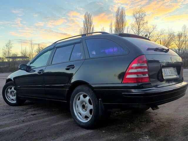 Чорний Мерседес Ц-Клас, об'ємом двигуна 1.8 л та пробігом 350 тис. км за 3800 $, фото 3 на Automoto.ua