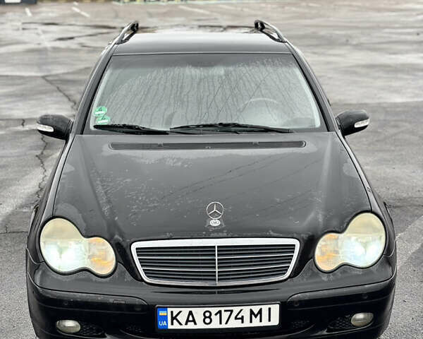 Черный Мерседес Ц-Класс, объемом двигателя 1.8 л и пробегом 165 тыс. км за 3999 $, фото 7 на Automoto.ua