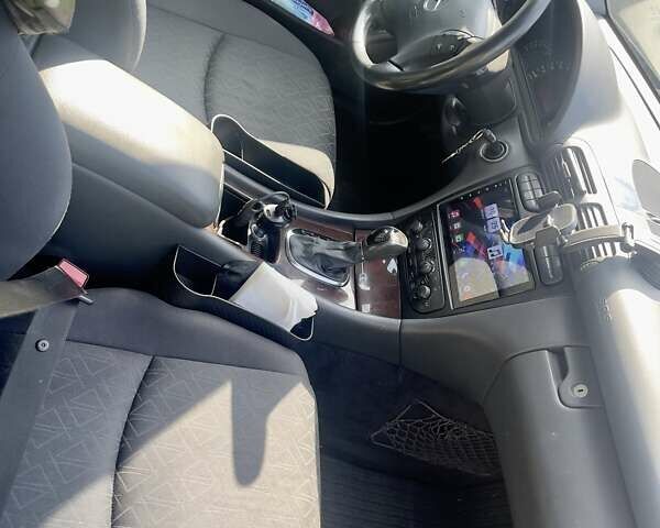 Чорний Мерседес Ц-Клас, об'ємом двигуна 1.8 л та пробігом 202 тис. км за 2828 $, фото 6 на Automoto.ua