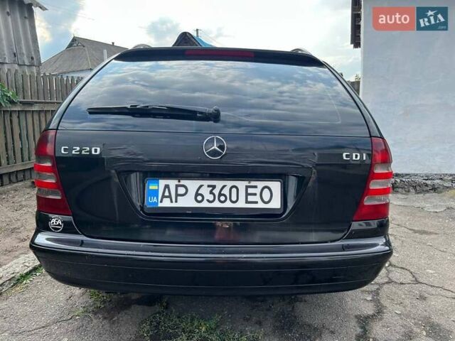 Чорний Мерседес Ц-Клас, об'ємом двигуна 2.2 л та пробігом 399 тис. км за 3000 $, фото 8 на Automoto.ua