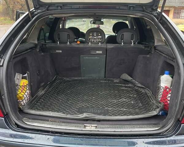 Чорний Мерседес Ц-Клас, об'ємом двигуна 2.2 л та пробігом 200 тис. км за 4200 $, фото 14 на Automoto.ua