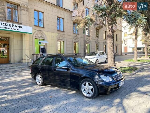 Черный Мерседес Ц-Класс, объемом двигателя 2.15 л и пробегом 250 тыс. км за 2950 $, фото 5 на Automoto.ua