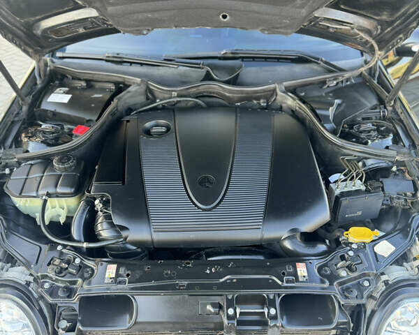 Чорний Мерседес Ц-Клас, об'ємом двигуна 2.15 л та пробігом 253 тис. км за 6500 $, фото 8 на Automoto.ua