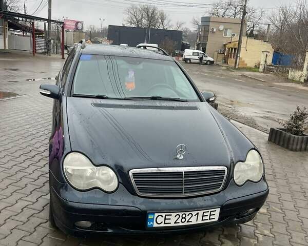 Чорний Мерседес Ц-Клас, об'ємом двигуна 2.2 л та пробігом 200 тис. км за 4200 $, фото 2 на Automoto.ua