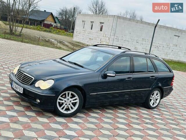 Черный Мерседес Ц-Класс, объемом двигателя 1.8 л и пробегом 385 тыс. км за 3950 $, фото 3 на Automoto.ua