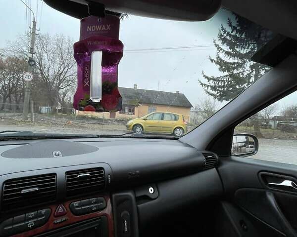 Чорний Мерседес Ц-Клас, об'ємом двигуна 2.2 л та пробігом 200 тис. км за 4200 $, фото 12 на Automoto.ua