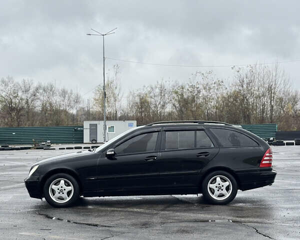 Черный Мерседес Ц-Класс, объемом двигателя 1.8 л и пробегом 165 тыс. км за 3999 $, фото 2 на Automoto.ua